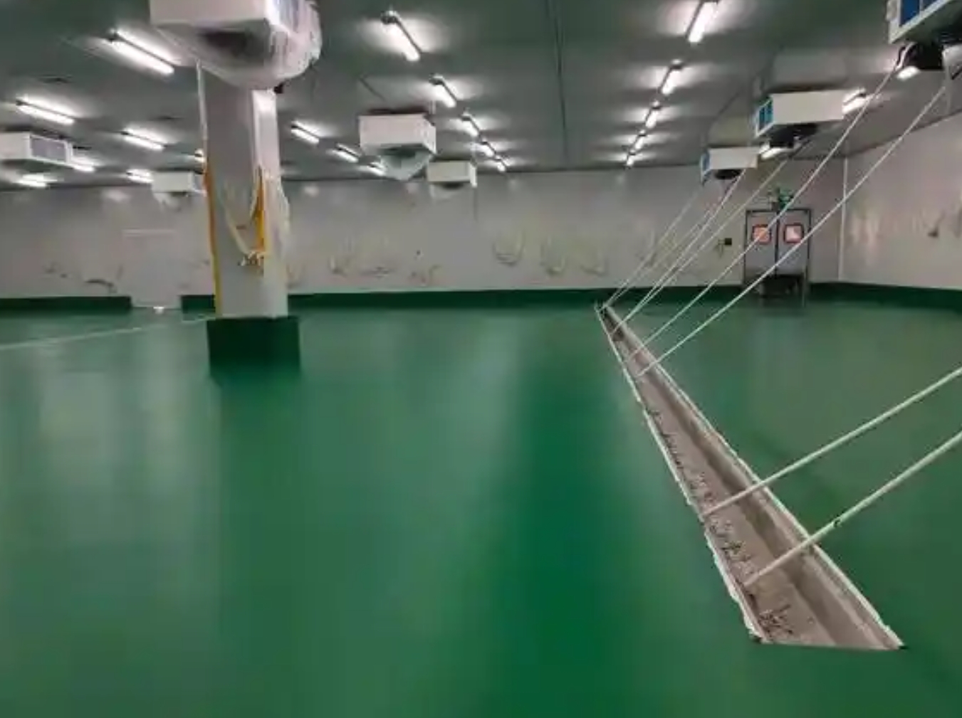 聚氨酯地坪施工